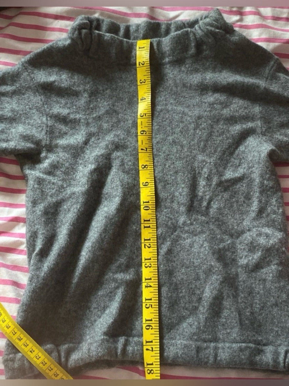 Vince Grey Boiled Cashmere Short-Sleeve Mock Neck Sweater - Perfect Condition - Picture 7 of 9